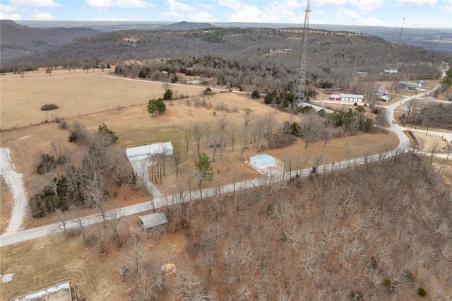 7590 Orchard Pt, Harrison, AR 72601