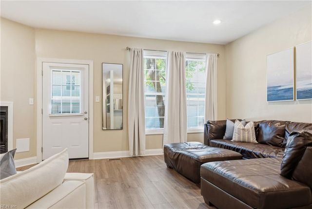 200 Maple AVE, Norfolk, VA 23503