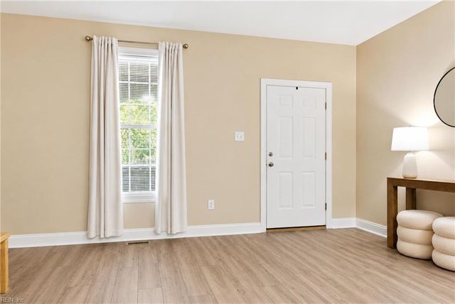 200 Maple AVE, Norfolk, VA 23503