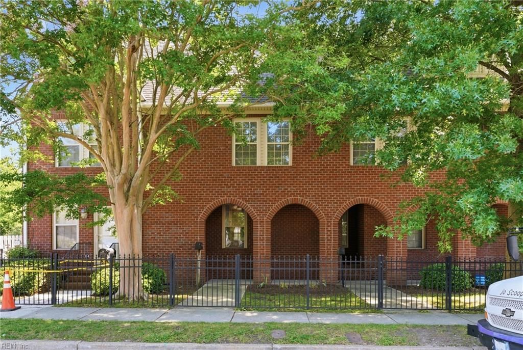 200 Maple AVE, Norfolk, VA 23503