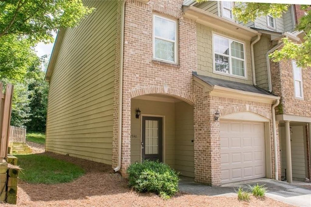 2941 Ashlyn Pointe Drive, Atlanta, GA 30340