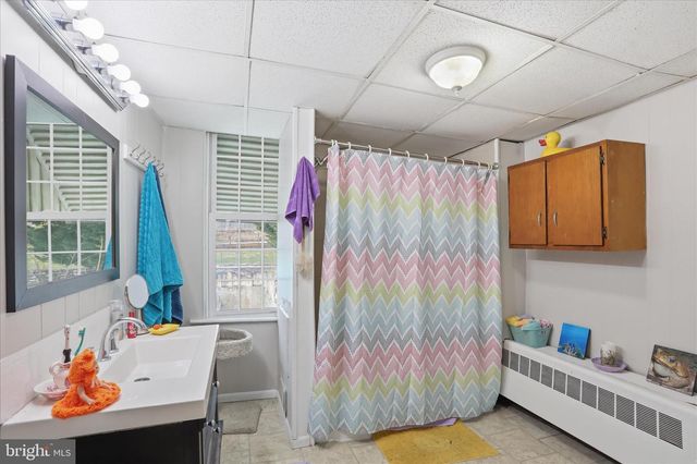 112 N CONOCOCHEAGUE ST, Williamsport, MD 21795