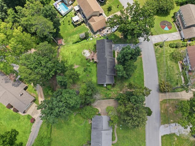 9511 Timberlog Drive, Chattanooga, TN 37421
