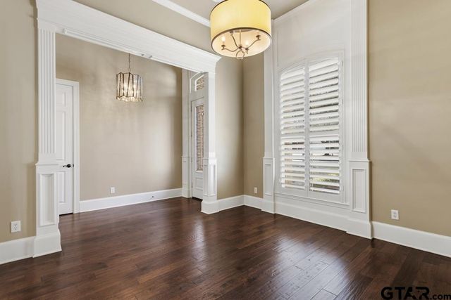 6530 Ashmore Ln, Tyler, TX 75703