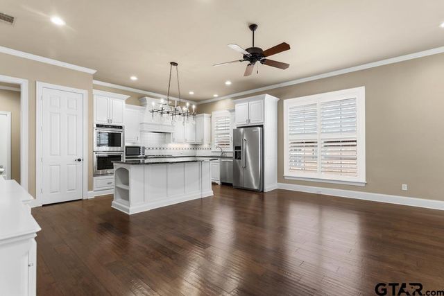 6530 Ashmore Ln, Tyler, TX 75703