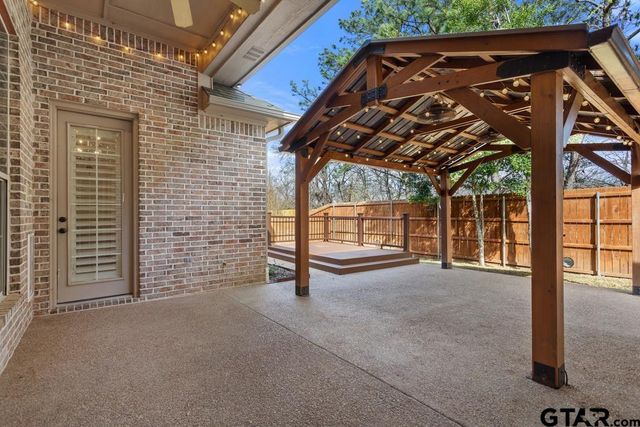 6530 Ashmore Ln, Tyler, TX 75703