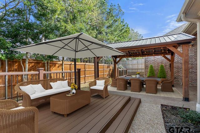 6530 Ashmore Ln, Tyler, TX 75703