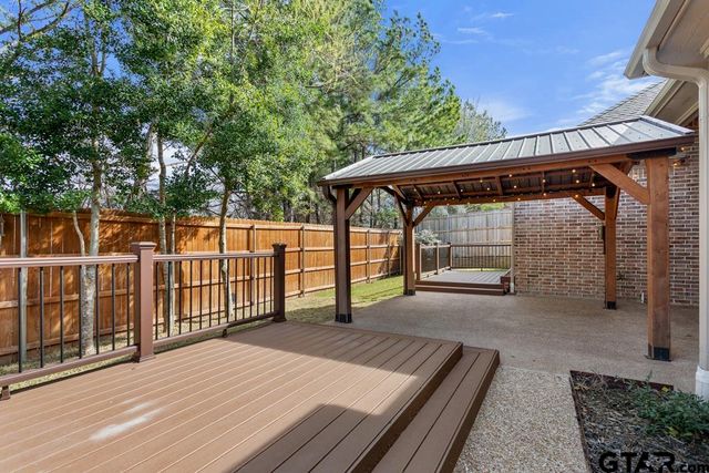 6530 Ashmore Ln, Tyler, TX 75703