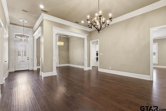 6530 Ashmore Ln, Tyler, TX 75703