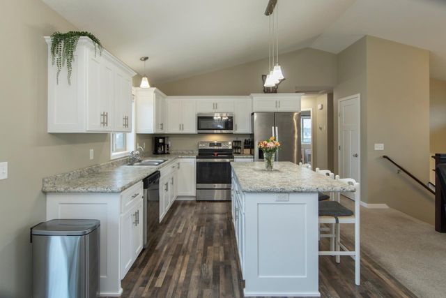 9159 Wolves Street, Brainerd, MN 56401