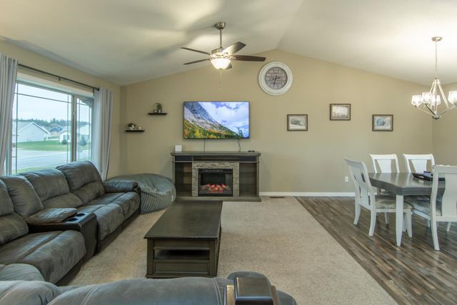 9159 Wolves Street, Brainerd, MN 56401