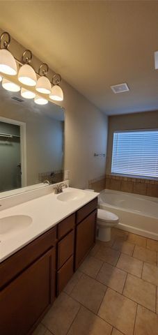 7205 Mistletoe Trail, Granbury, TX 76048