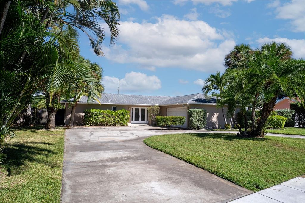 8147 LARCHWOOD ROAD, Seminole, FL 33777