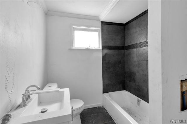 70 Brunswick Boulevard, Buffalo, NY 14208