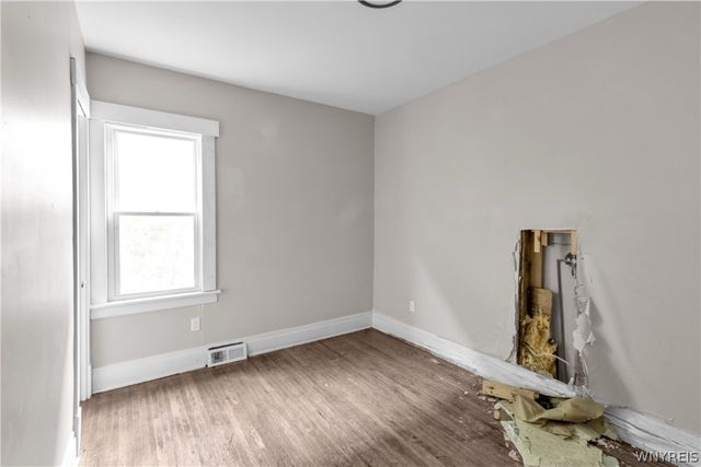 70 Brunswick Boulevard, Buffalo, NY 14208