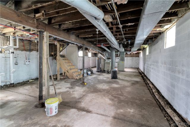 70 Brunswick Boulevard, Buffalo, NY 14208