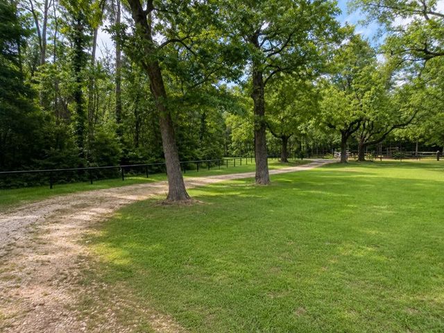 7634 Hwy 75 S S, Huntsville, TX 77320