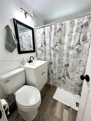 8132 Harding Avenue 3, Miami Beach, FL 33141