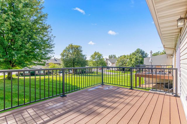 5540 Nathan Lane N 2, Plymouth, MN 55442