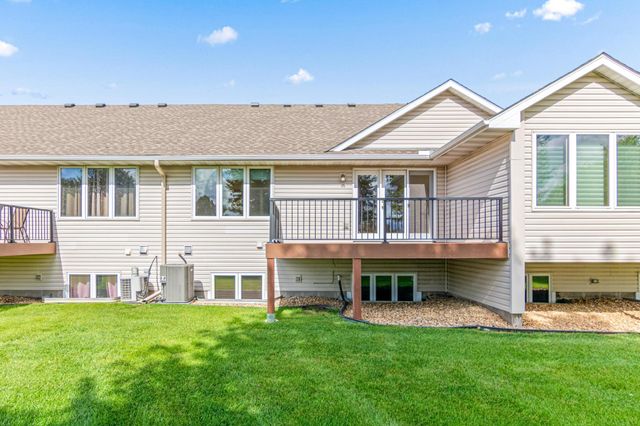 5540 Nathan Lane N 2, Plymouth, MN 55442
