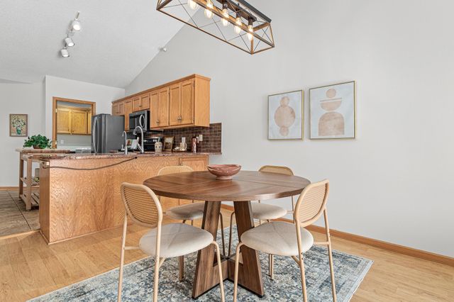 5540 Nathan Lane N 2, Plymouth, MN 55442