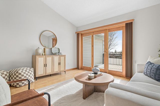 5540 Nathan Lane N 2, Plymouth, MN 55442