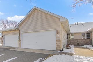5540 Nathan Lane N 2, Plymouth, MN 55442