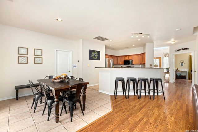 9106 Thomas York, San Antonio, TX 78251