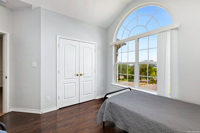 9106 Thomas York, San Antonio, TX 78251