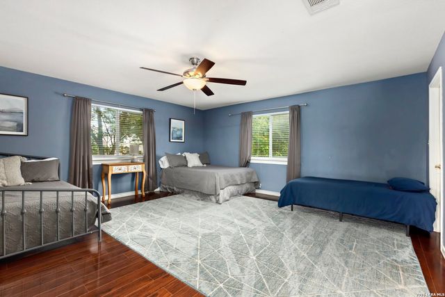 9106 Thomas York, San Antonio, TX 78251