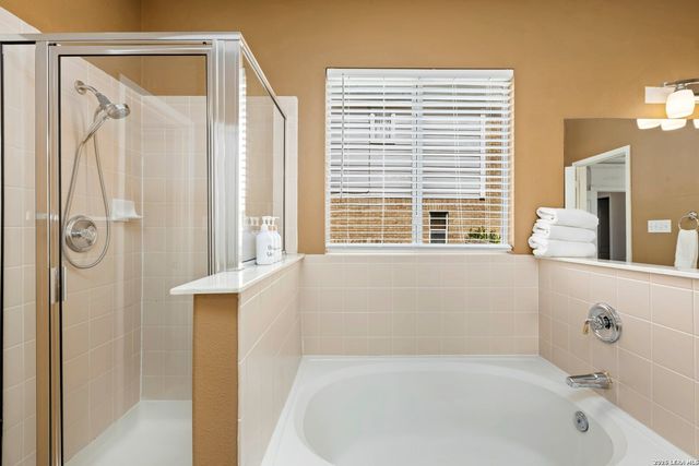 9106 Thomas York, San Antonio, TX 78251