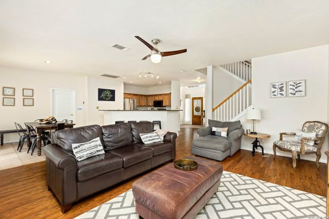 9106 Thomas York, San Antonio, TX 78251