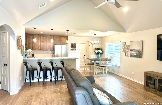 159 TWIN ELM DR, Canyon Lake, TX 78133