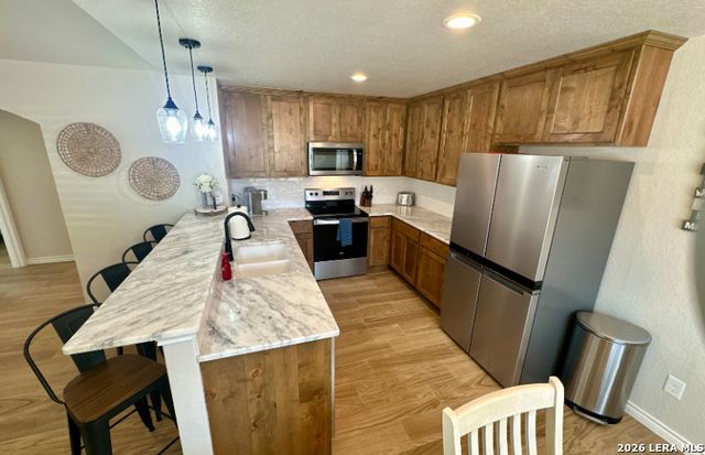 159 TWIN ELM DR, Canyon Lake, TX 78133