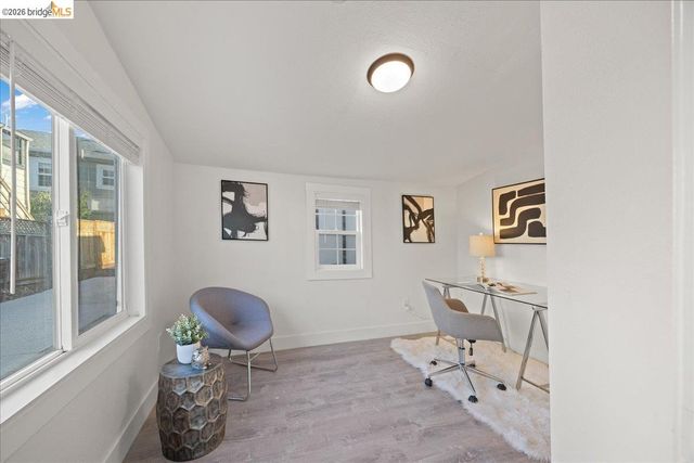 1261 61St St, Emeryville, CA 94608
