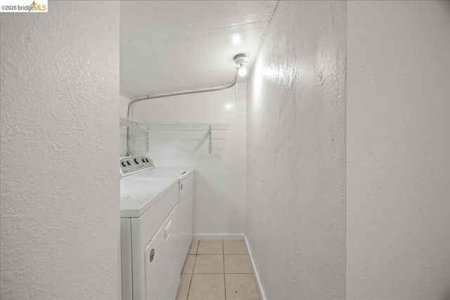 1261 61St St, Emeryville, CA 94608
