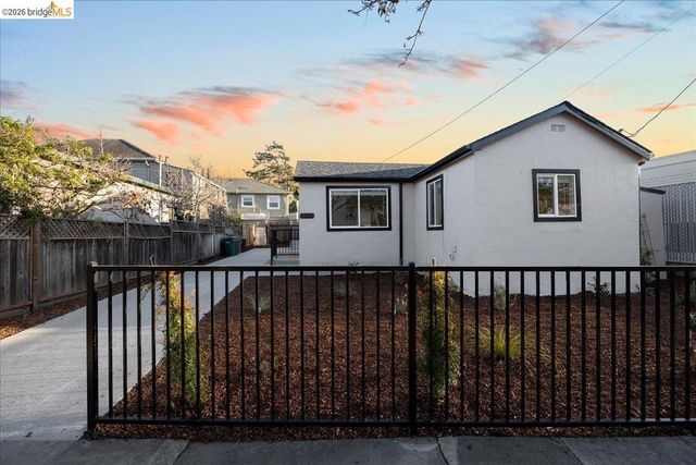 1261 61St St, Emeryville, CA 94608