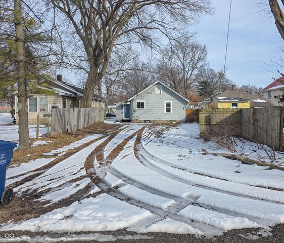 2615 S 8th Street, Terre Haute, IN 47802