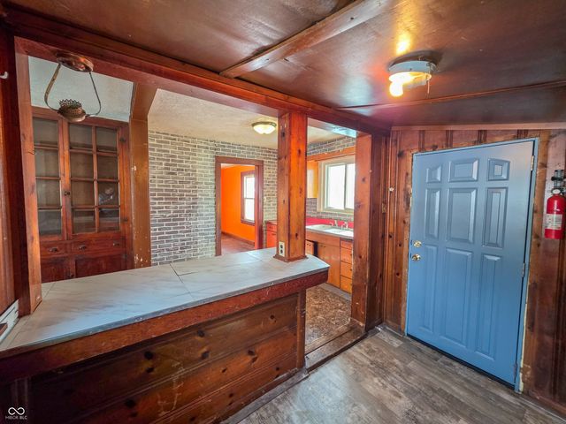 2615 S 8th Street, Terre Haute, IN 47802