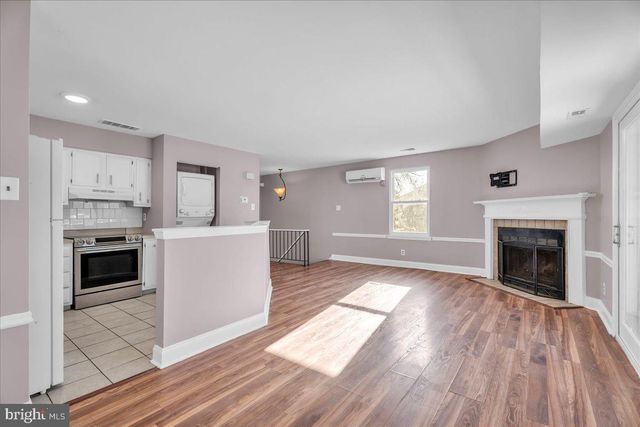 7 HAMPTON GATE DR, Sicklerville, NJ 08081