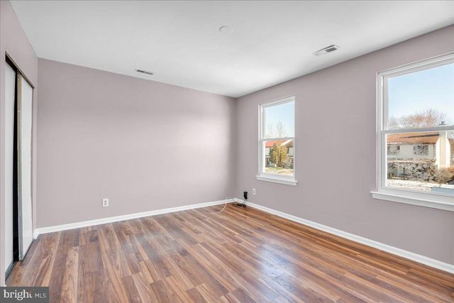 7 HAMPTON GATE DR, Sicklerville, NJ 08081