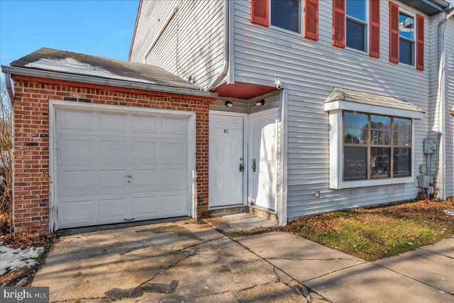 7 HAMPTON GATE DR, Sicklerville, NJ 08081