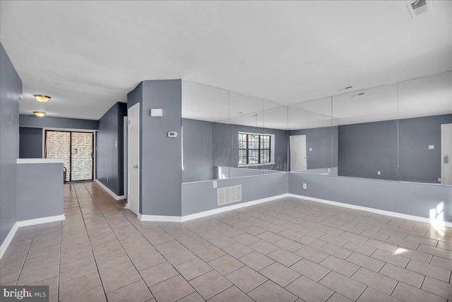 7 HAMPTON GATE DR, Sicklerville, NJ 08081