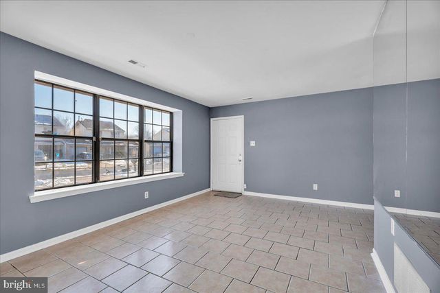 7 HAMPTON GATE DR, Sicklerville, NJ 08081