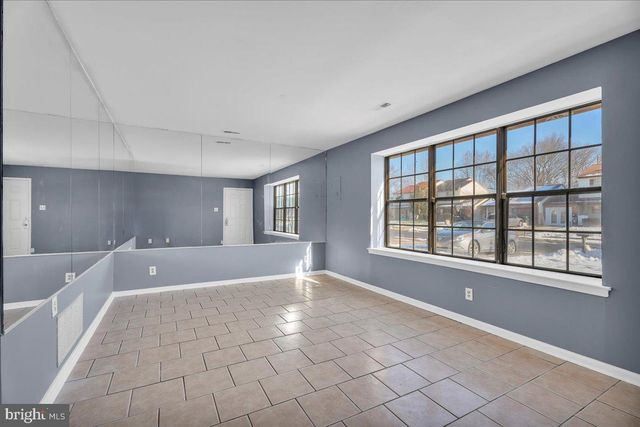 7 HAMPTON GATE DR, Sicklerville, NJ 08081