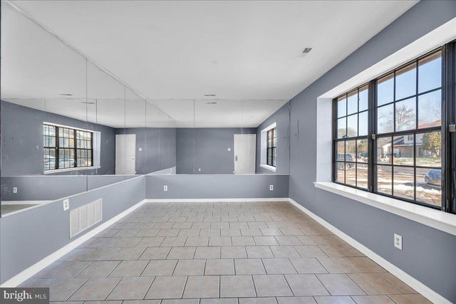 7 HAMPTON GATE DR, Sicklerville, NJ 08081