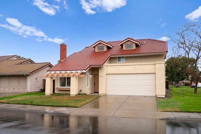 4468 White Pine Way, Oceanside, CA 92057