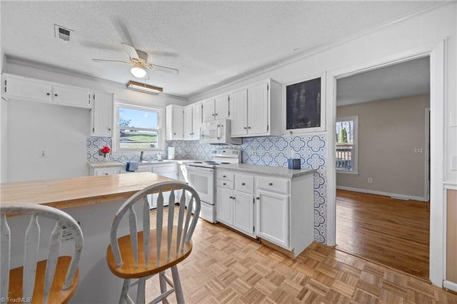 112 Logan Court, King, NC 27021