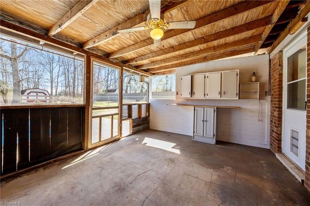 112 Logan Court, King, NC 27021