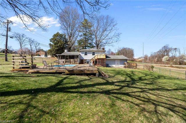 112 Logan Court, King, NC 27021